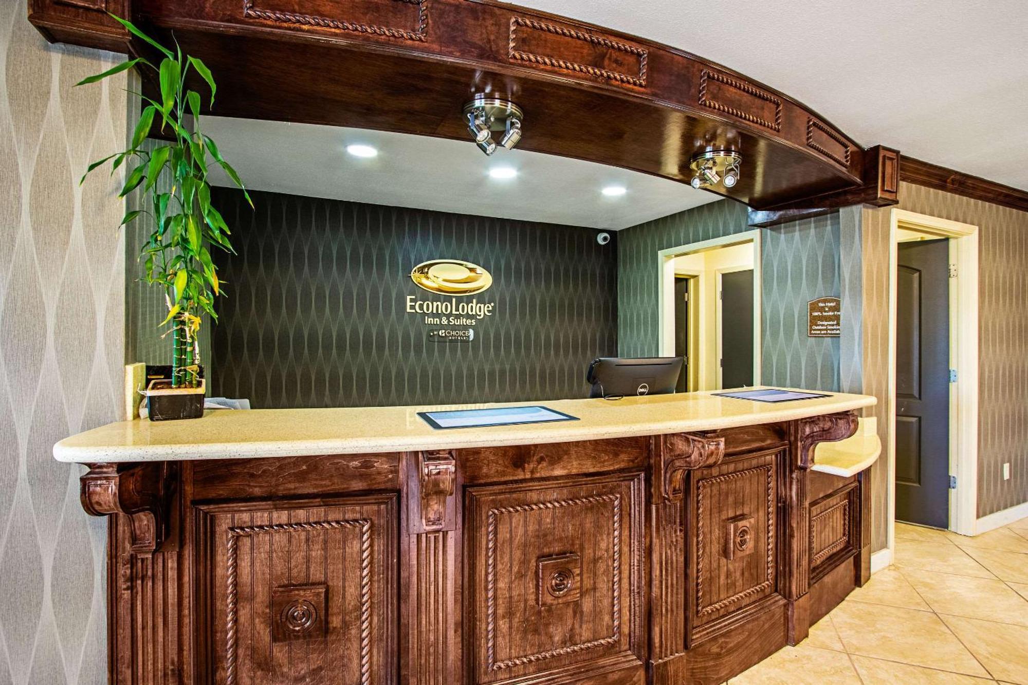 Super 8 By Wyndham Jackson Ms Hotel Екстериор снимка