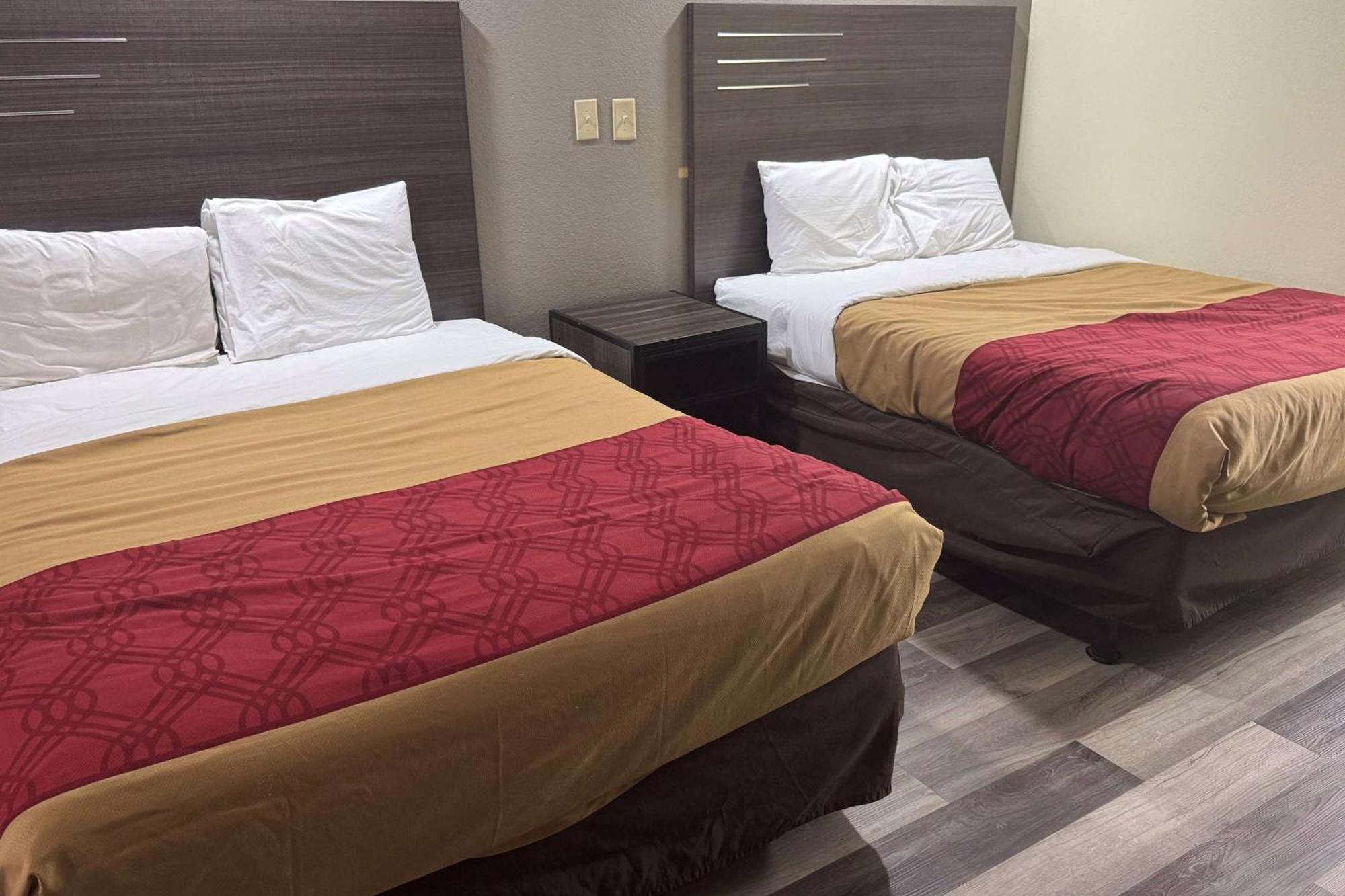 Super 8 By Wyndham Jackson Ms Hotel Екстериор снимка