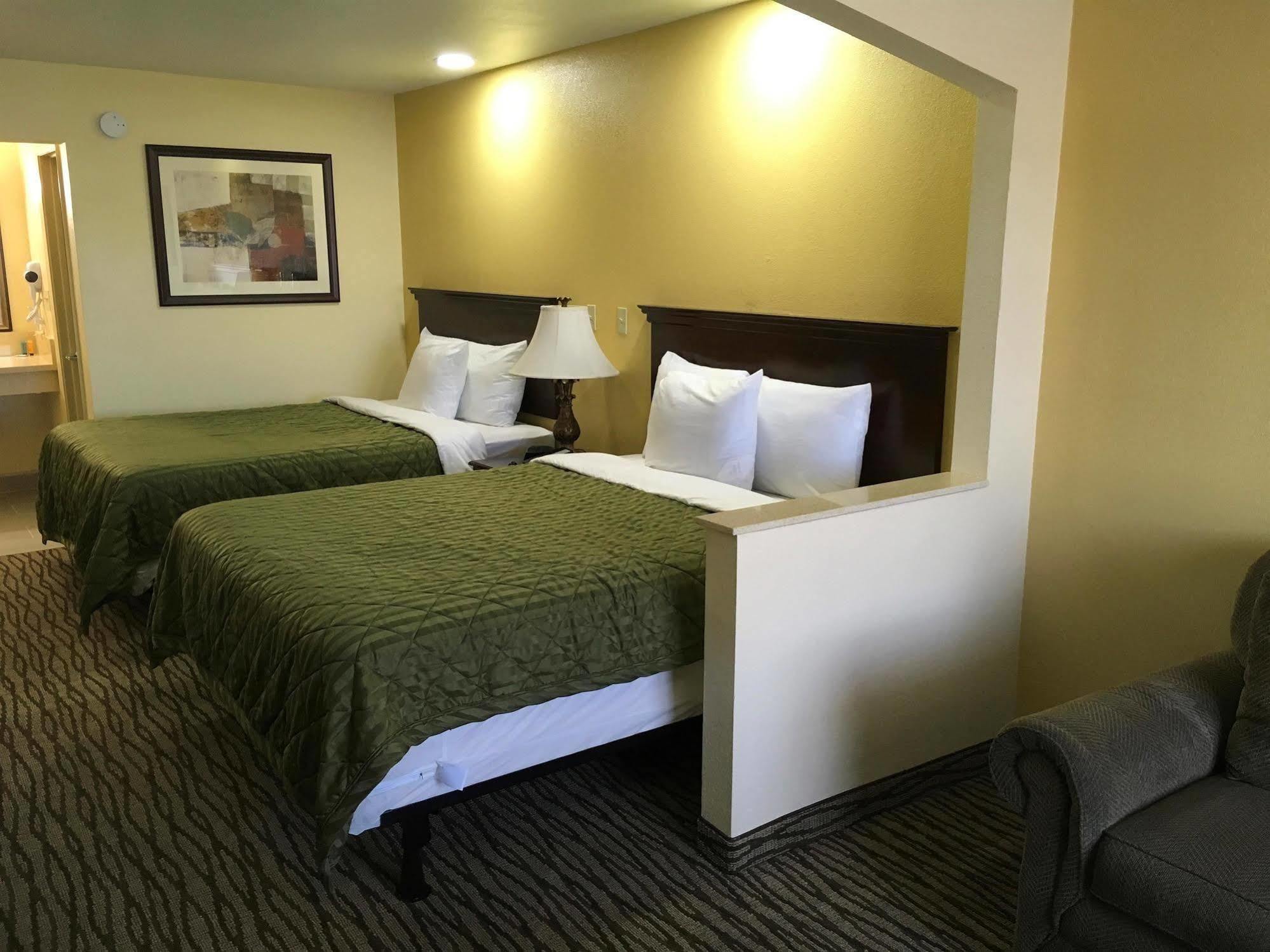 Super 8 By Wyndham Jackson Ms Hotel Екстериор снимка