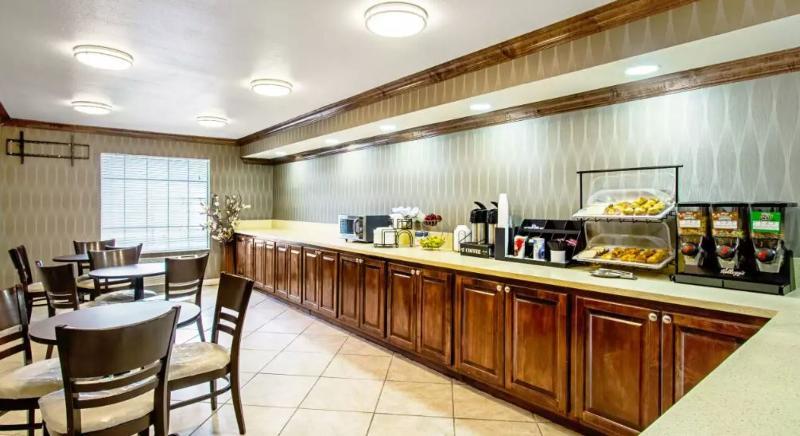 Super 8 By Wyndham Jackson Ms Hotel Екстериор снимка